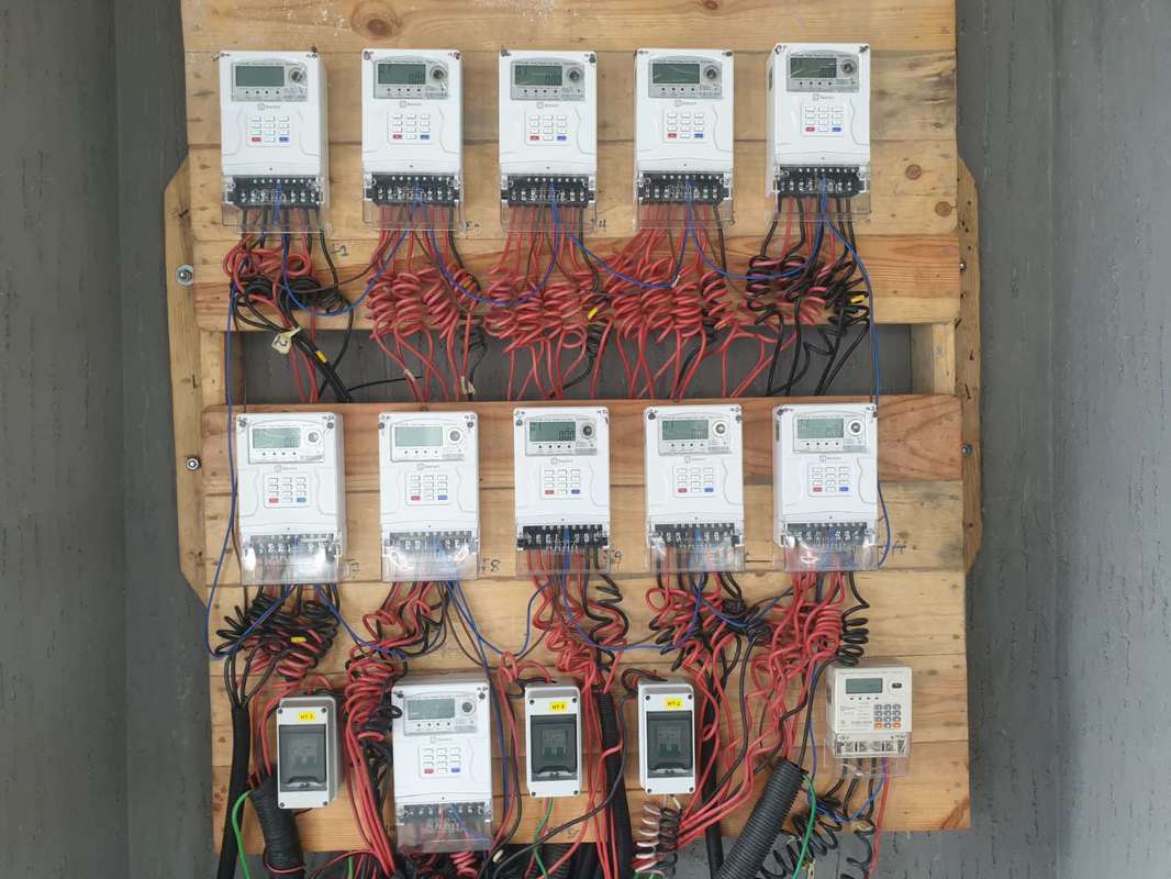 Đồng hồ điện trả trước loại bàn phím ba pha STS với điều khiển từ xa và nạp tiền